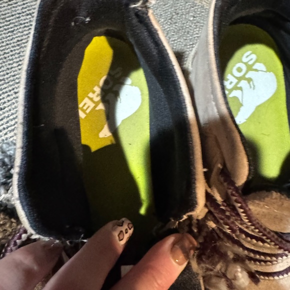 Sorel - Picture 3 of 6